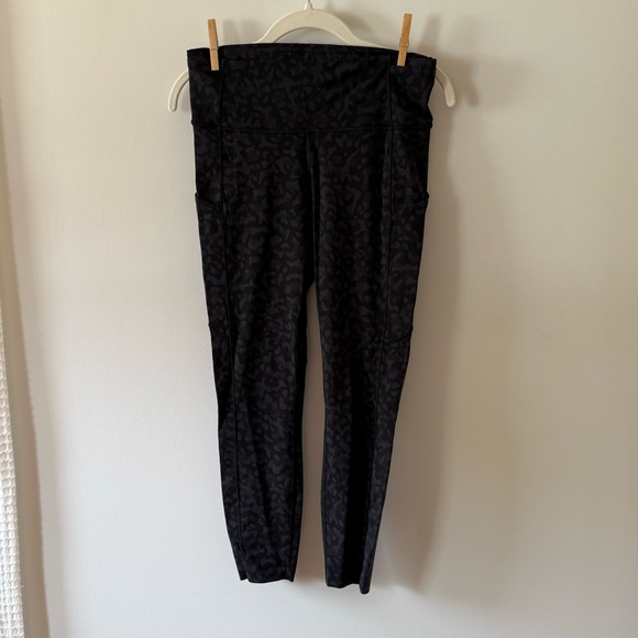 Lululemon Fast and Free Tight II 25" *Non-Reflective Nulux - Picture 4 of 6